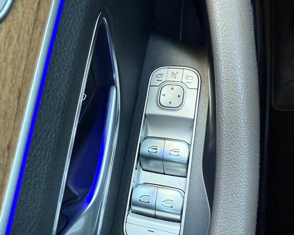 Мерседес ГЛС-Класс 2020 у Києві на Automoto.ua Сірий Мерседес ГЛС-Класс, об'ємом двигуна 3 л та пробігом 99 тис. км за 74500 $, фото 22 на Automoto.ua