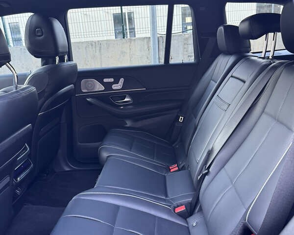 Серый Мерседес ГЛС-Класс, объемом двигателя 3.98 л и пробегом 65 тыс. км за 104999 $, фото 11 на Automoto.ua