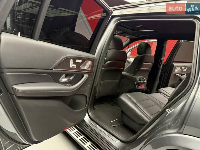 Серый Мерседес ГЛС-Класс, объемом двигателя 3 л и пробегом 81 тыс. км за 85900 $, фото 39 на Automoto.ua