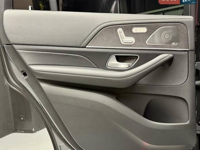 Серый Мерседес ГЛС-Класс, объемом двигателя 3 л и пробегом 81 тыс. км за 85900 $, фото 40 на Automoto.ua