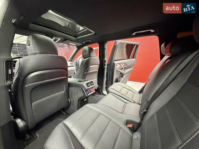 Серый Мерседес ГЛС-Класс, объемом двигателя 3 л и пробегом 81 тыс. км за 85900 $, фото 45 на Automoto.ua