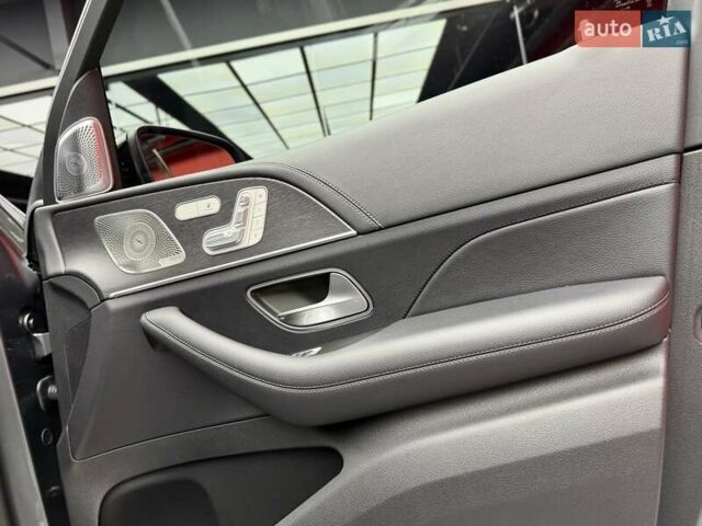 Серый Мерседес ГЛС-Класс, объемом двигателя 3 л и пробегом 81 тыс. км за 85900 $, фото 56 на Automoto.ua