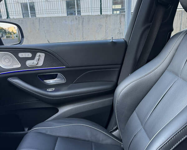 Серый Мерседес ГЛС-Класс, объемом двигателя 3.98 л и пробегом 65 тыс. км за 104999 $, фото 18 на Automoto.ua