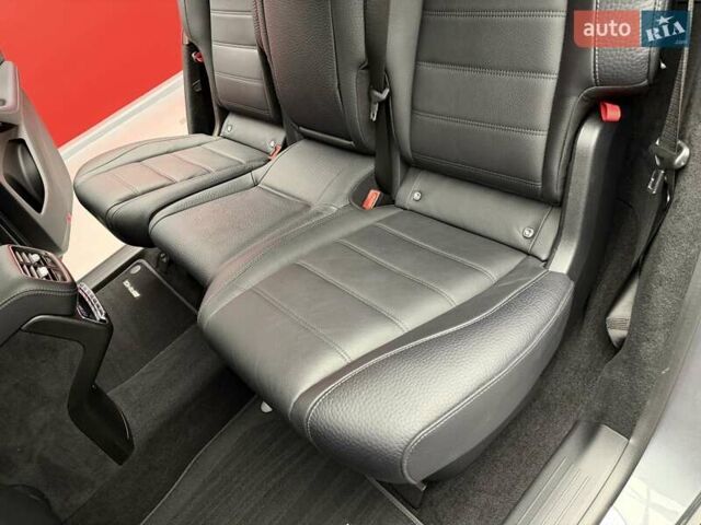 Серый Мерседес ГЛС-Класс, объемом двигателя 3 л и пробегом 81 тыс. км за 85900 $, фото 43 на Automoto.ua
