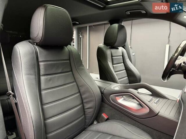 Серый Мерседес ГЛС-Класс, объемом двигателя 3 л и пробегом 81 тыс. км за 85900 $, фото 58 на Automoto.ua