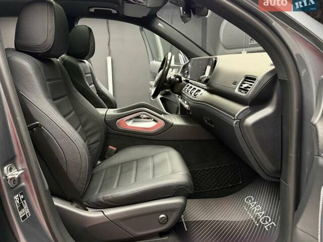 Серый Мерседес ГЛС-Класс, объемом двигателя 3 л и пробегом 81 тыс. км за 85900 $, фото 57 на Automoto.ua