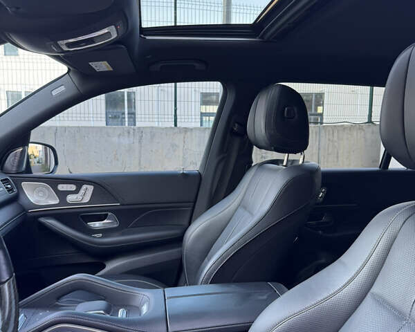 Серый Мерседес ГЛС-Класс, объемом двигателя 3.98 л и пробегом 65 тыс. км за 104999 $, фото 16 на Automoto.ua