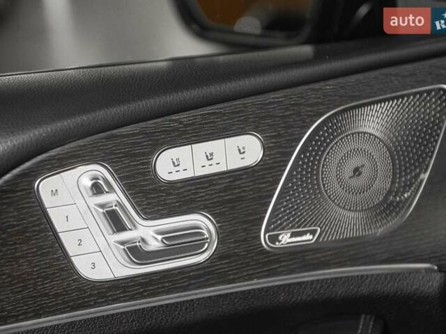 Серый Мерседес ГЛС-Класс, объемом двигателя 3 л и пробегом 39 тыс. км за 89900 $, фото 48 на Automoto.ua