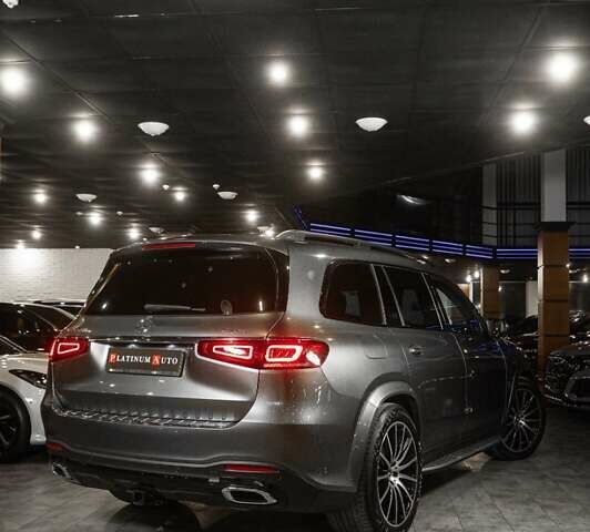 Серый Мерседес ГЛС-Класс, объемом двигателя 3 л и пробегом 39 тыс. км за 89900 $, фото 1 на Automoto.ua