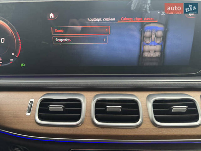 Серый Мерседес ГЛС-Класс, объемом двигателя 2.93 л и пробегом 131 тыс. км за 89999 $, фото 3 на Automoto.ua