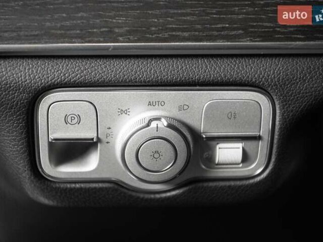 Серый Мерседес ГЛС-Класс, объемом двигателя 3 л и пробегом 39 тыс. км за 89900 $, фото 51 на Automoto.ua