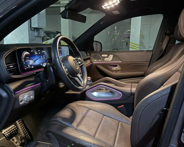 Серый Мерседес ГЛС-Класс, объемом двигателя 2.93 л и пробегом 32 тыс. км за 110000 $, фото 4 на Automoto.ua