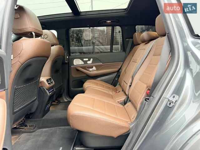 Серый Мерседес ГЛС-Класс, объемом двигателя 2.99 л и пробегом 57 тыс. км за 115999 $, фото 29 на Automoto.ua