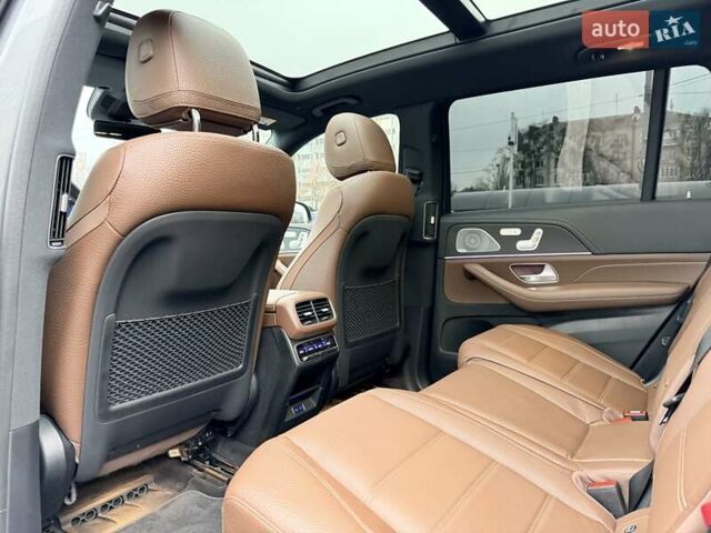 Серый Мерседес ГЛС-Класс, объемом двигателя 2.99 л и пробегом 57 тыс. км за 115999 $, фото 33 на Automoto.ua