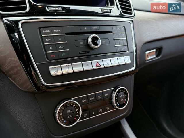 Синий Мерседес ГЛС-Класс, объемом двигателя 3 л и пробегом 290 тыс. км за 29900 $, фото 41 на Automoto.ua