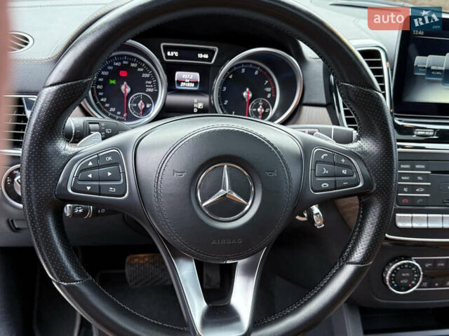 Синий Мерседес ГЛС-Класс, объемом двигателя 3 л и пробегом 290 тыс. км за 29900 $, фото 42 на Automoto.ua