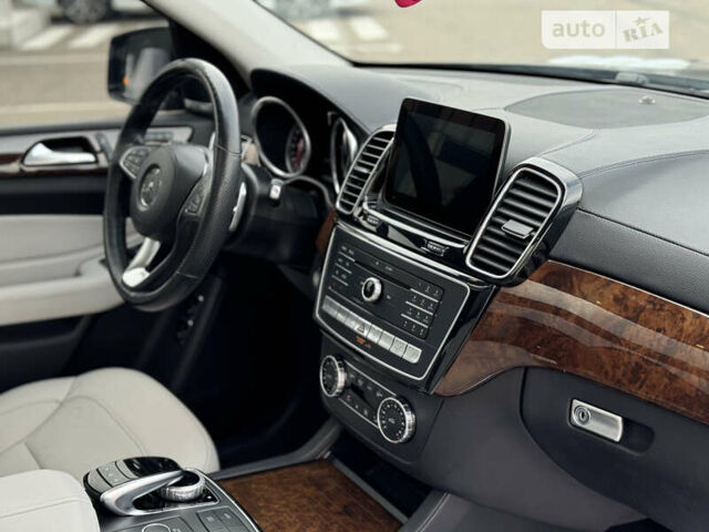 Синий Мерседес ГЛС-Класс, объемом двигателя 3 л и пробегом 158 тыс. км за 27400 $, фото 10 на Automoto.ua