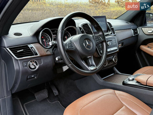 Синий Мерседес ГЛС-Класс, объемом двигателя 3 л и пробегом 290 тыс. км за 29900 $, фото 39 на Automoto.ua