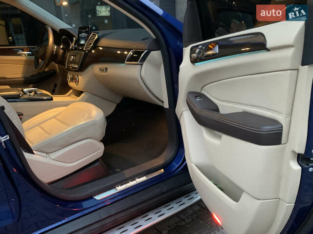 Синий Мерседес ГЛС-Класс, объемом двигателя 3 л и пробегом 215 тыс. км за 33499 $, фото 31 на Automoto.ua