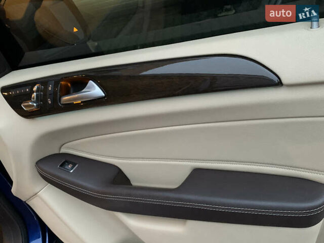 Синий Мерседес ГЛС-Класс, объемом двигателя 3 л и пробегом 215 тыс. км за 33499 $, фото 30 на Automoto.ua