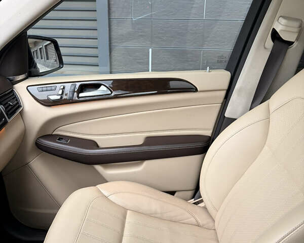 Синій Мерседес ГЛС-Класс, об'ємом двигуна 3 л та пробігом 140 тис. км за 29999 $, фото 18 на Automoto.ua