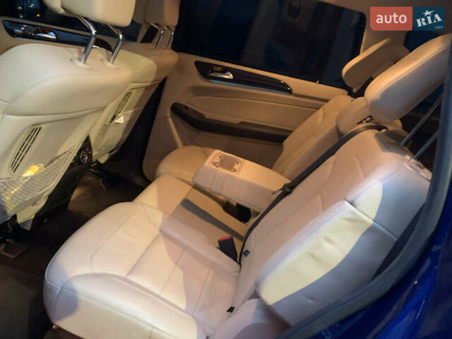 Синий Мерседес ГЛС-Класс, объемом двигателя 3 л и пробегом 215 тыс. км за 33499 $, фото 32 на Automoto.ua