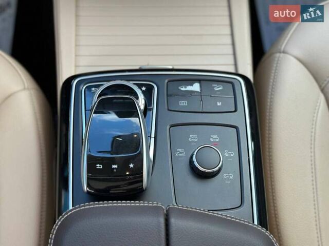 Синий Мерседес ГЛС-Класс, объемом двигателя 3 л и пробегом 147 тыс. км за 28500 $, фото 24 на Automoto.ua