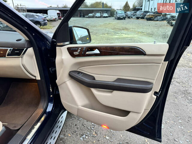 Синий Мерседес ГЛС-Класс, объемом двигателя 3 л и пробегом 52 тыс. км за 24900 $, фото 39 на Automoto.ua