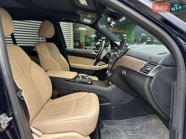 Синий Мерседес ГЛС-Класс, объемом двигателя 3 л и пробегом 86 тыс. км за 44990 $, фото 14 на Automoto.ua