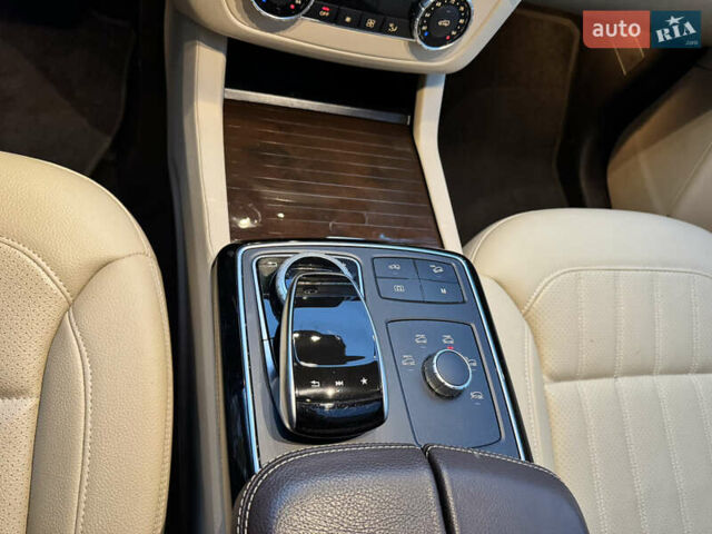 Синий Мерседес ГЛС-Класс, объемом двигателя 3 л и пробегом 52 тыс. км за 24900 $, фото 29 на Automoto.ua