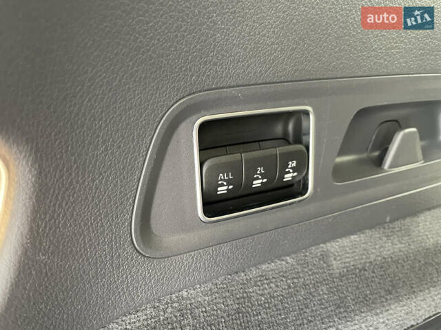 Синій Мерседес ГЛС-Класс, об'ємом двигуна 3 л та пробігом 182 тис. км за 55800 $, фото 7 на Automoto.ua