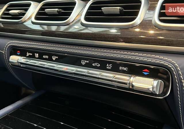 Синий Мерседес ГЛС-Класс, объемом двигателя 3 л и пробегом 66 тыс. км за 75000 $, фото 67 на Automoto.ua