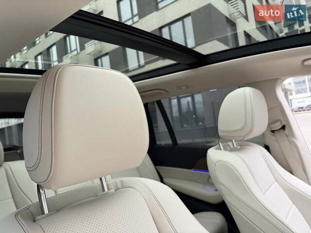 Синий Мерседес ГЛС-Класс, объемом двигателя 3 л и пробегом 60 тыс. км за 77333 $, фото 54 на Automoto.ua