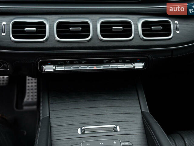 Зелений Мерседес ГЛС-Класс, об'ємом двигуна 2.93 л та пробігом 44 тис. км за 103000 $, фото 24 на Automoto.ua