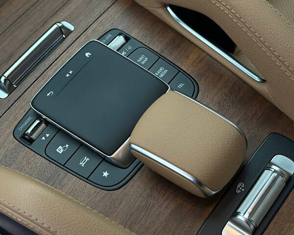 Мерседес ГЛС-Класс 2024 у Києві на Automoto.ua Зелений Мерседес ГЛС-Класс, об'ємом двигуна 2.93 л та пробігом 10 тис. км за 124900 $, фото 11 на Automoto.ua