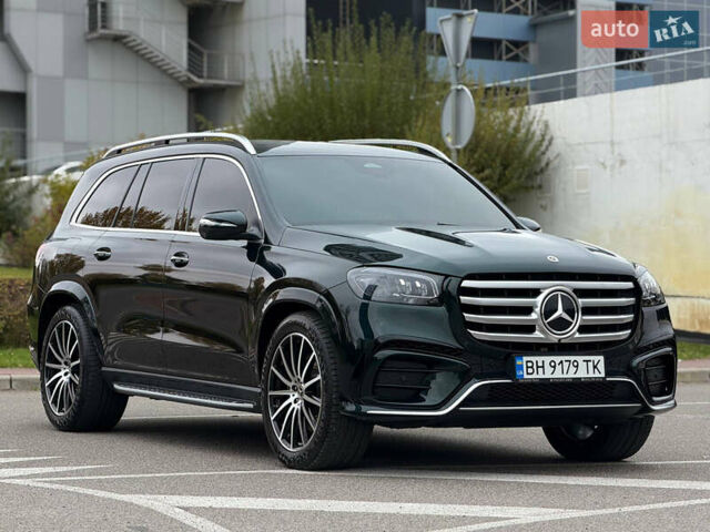 Мерседес ГЛС-Класс 2024 у Києві на Automoto.ua Зелений Мерседес ГЛС-Класс, об'ємом двигуна 2.93 л та пробігом 10 тис. км за 124900 $, фото 6 на Automoto.ua