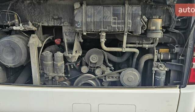 Белый Мерседес Интегро, объемом двигателя 11.97 л и пробегом 600 тыс. км за 40000 $, фото 11 на Automoto.ua