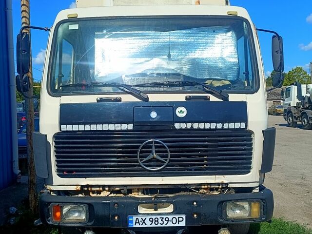 Білий Мерседес ЛН, об'ємом двигуна 14.6 л та пробігом 600 тис. км за 5500 $, фото 4 на Automoto.ua