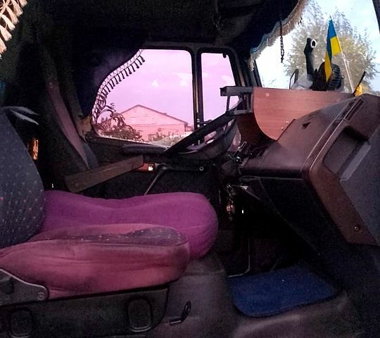 Белый Мерседес ЛН, объемом двигателя 39 л и пробегом 500 тыс. км за 8500 $, фото 8 на Automoto.ua