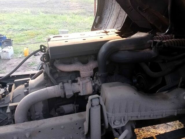 Белый Мерседес ЛН, объемом двигателя 4.2 л и пробегом 100 тыс. км за 6000 $, фото 2 на Automoto.ua