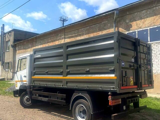 Білий Мерседес ЛН, об'ємом двигуна 4 л та пробігом 1000 тис. км за 14999 $, фото 4 на Automoto.ua