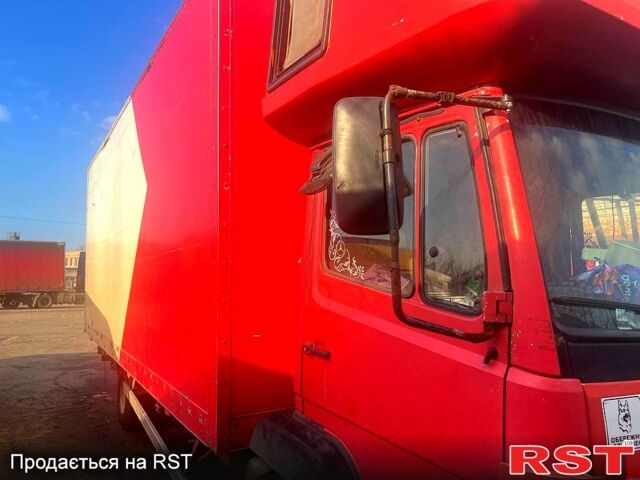 Червоний Мерседес ЛН, об'ємом двигуна 4.2 л та пробігом 167 тис. км за 8000 $, фото 1 на Automoto.ua