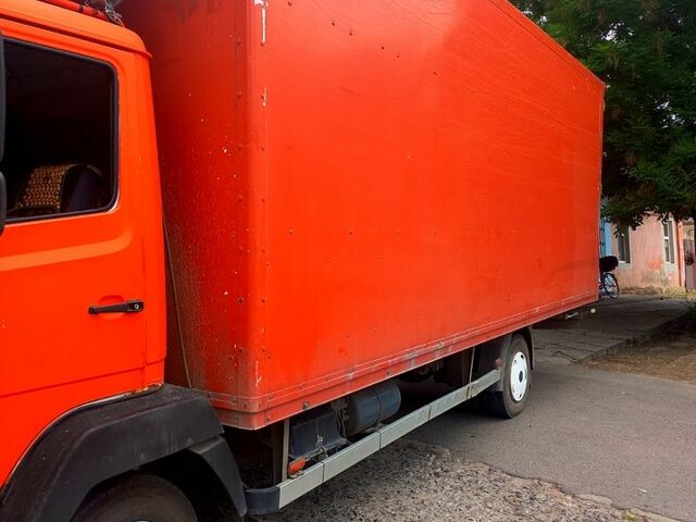 Мерседес ЛН, объемом двигателя 4 л и пробегом 454 тыс. км за 8500 $, фото 5 на Automoto.ua