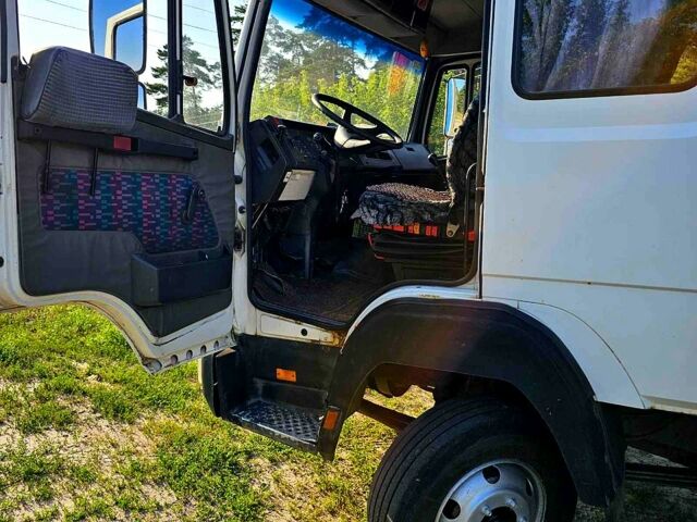 Мерседес ЛН, об'ємом двигуна 4.3 л та пробігом 500 тис. км за 9000 $, фото 1 на Automoto.ua