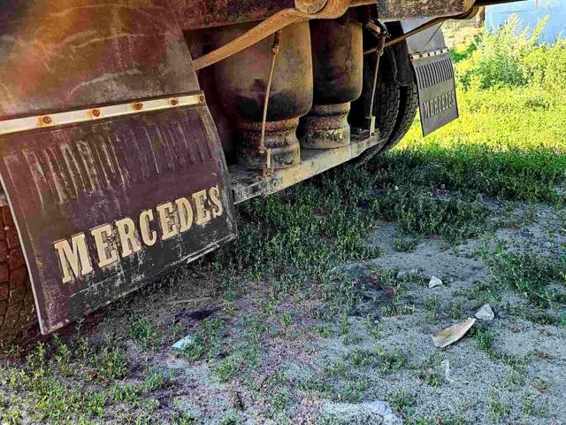 Мерседес ЛН, об'ємом двигуна 4.3 л та пробігом 500 тис. км за 9000 $, фото 4 на Automoto.ua