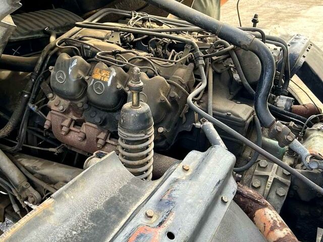 Серый Мерседес ЛН, объемом двигателя 11 л и пробегом 139 тыс. км за 6000 $, фото 3 на Automoto.ua