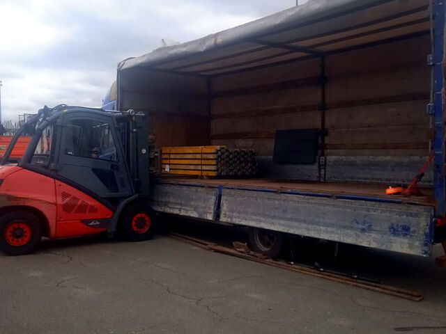 Синій Мерседес ЛН, об'ємом двигуна 6 л та пробігом 1000 тис. км за 8500 $, фото 5 на Automoto.ua