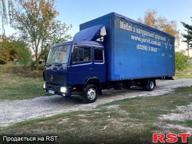 Синий Мерседес ЛН, объемом двигателя 6 л и пробегом 237 тыс. км за 7500 $, фото 1 на Automoto.ua
