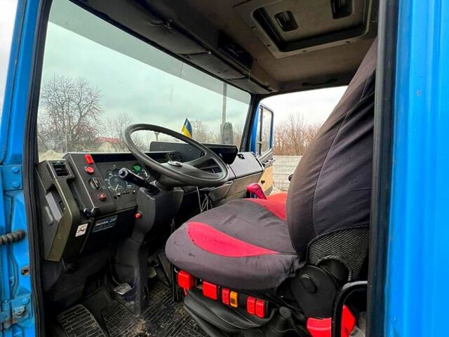 Синий Мерседес ЛН, объемом двигателя 4 л и пробегом 686 тыс. км за 10000 $, фото 9 на Automoto.ua