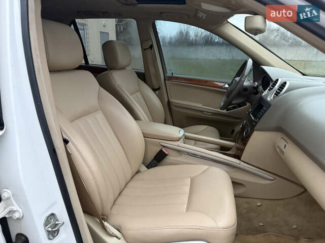 Білий Мерседес М-Клас, об'ємом двигуна 3.5 л та пробігом 265 тис. км за 6400 $, фото 10 на Automoto.ua